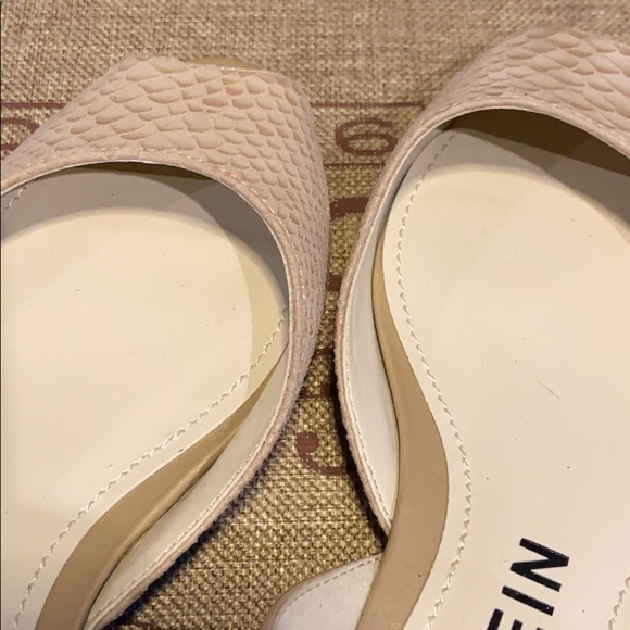 Anne Klein snakeskin print leather flats AKFanneta - Picture 2 of 6